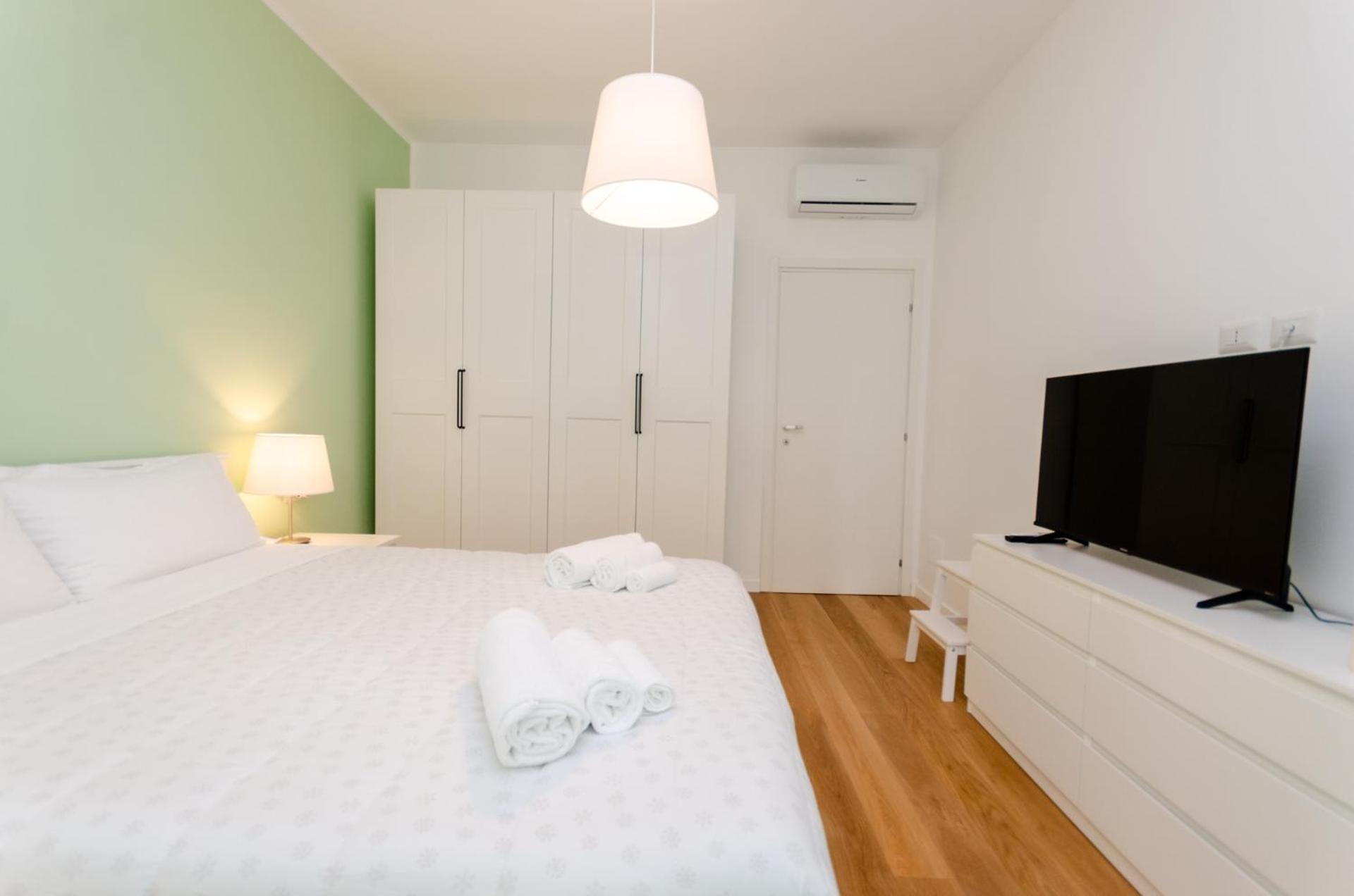 Vivimi Home Fiordalisi Stile & Comfort Vicino Metro Милан Экстерьер фото