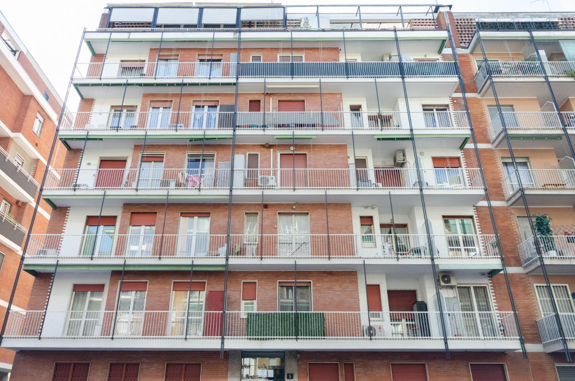 Vivimi Home Fiordalisi Stile & Comfort Vicino Metro Милан Экстерьер фото